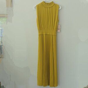 NWT Nanette Lepore Gold Pleated Gown Size 4